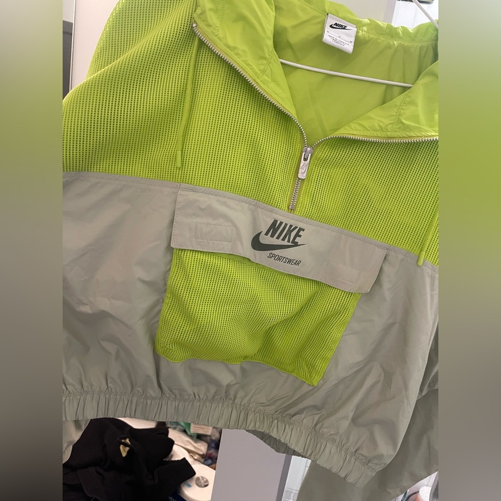 NIKE NEON GREEN HOODED WINDBREAKER M - Picture 2 of 8